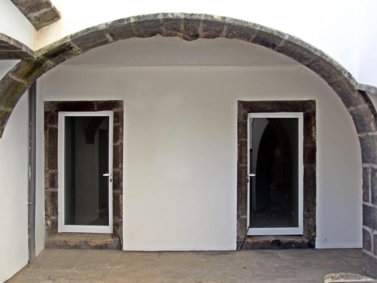 Stone House Hotel ปอนตาเดลกาดา ภายนอก รูปภาพ